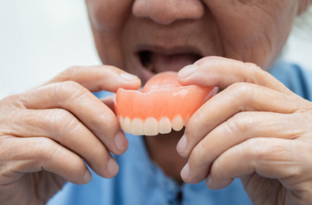 complete full denture for losing all the teeth