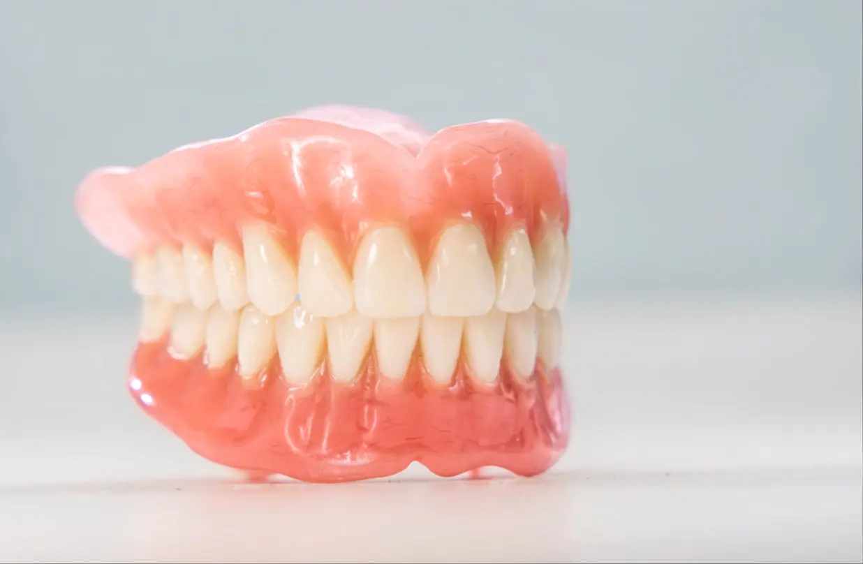 tissue supported full denture with Suave Clinic